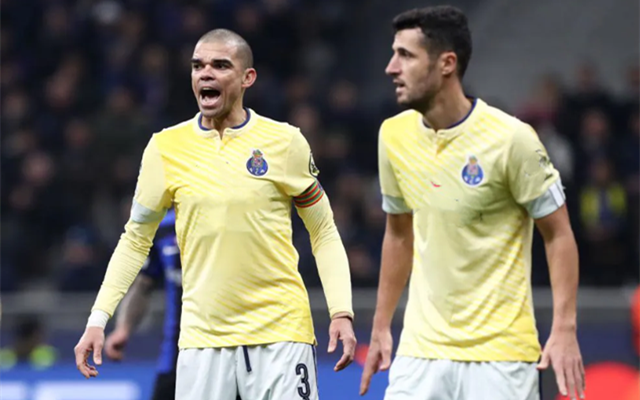 今晨欧冠焦点战，波尔图内部沟通，话题不断，年轻球员得到机会 