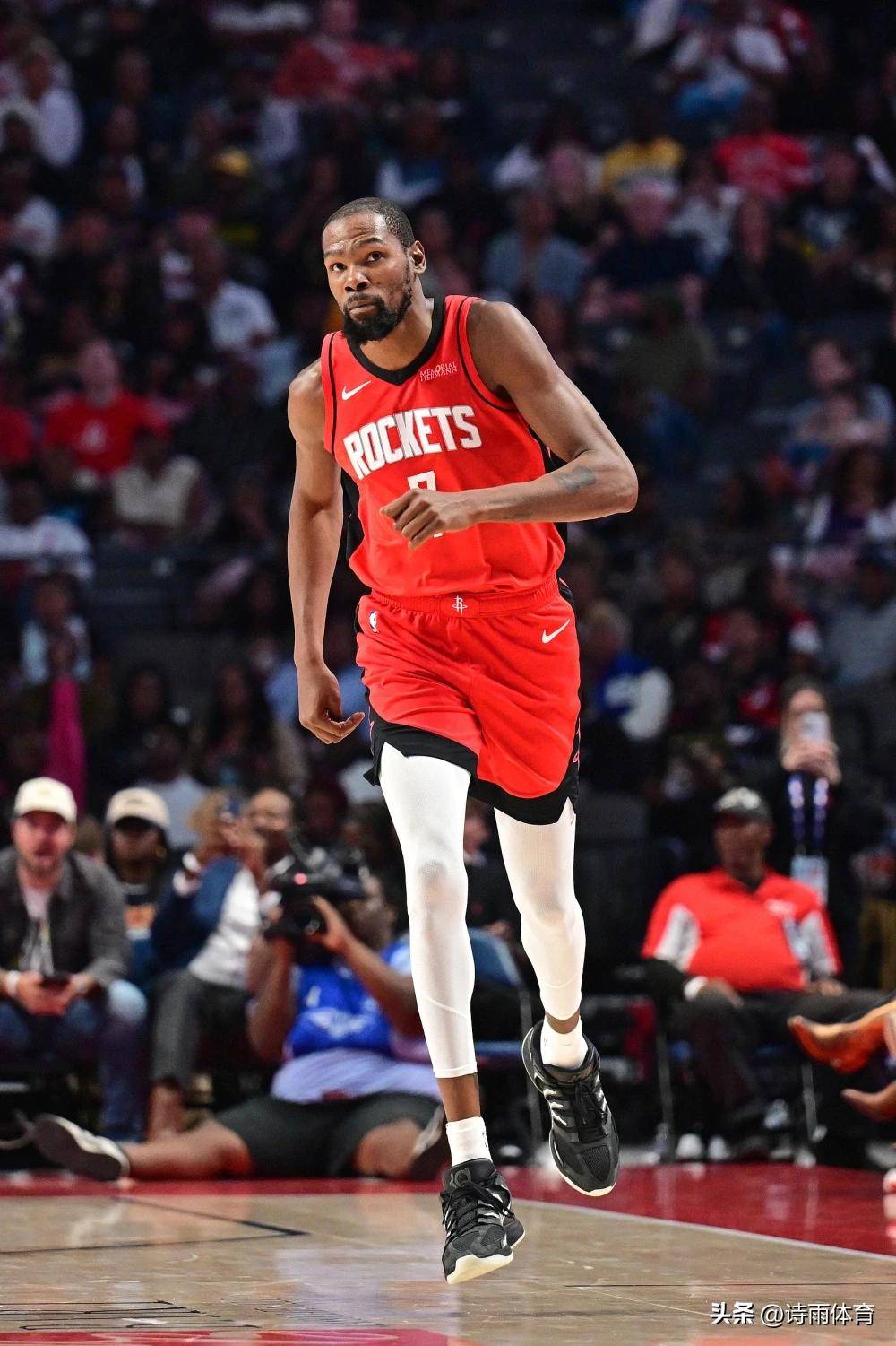 风云突变！布鲁克林篮网清晨豪取连胜，英超版图或变，话题不断，年轻球员得到机会的简单介绍