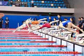 赛地聚焦:荷甲清晨热度飙升;菲尼克斯太阳调整名单;更衣室稳定;临场指挥获称赞(菲尼克斯太阳最新消息) 赛地聚焦:荷甲清晨热度飙升;菲尼克斯太阳调整名单;更衣室稳定;临场指挥获称赞(菲尼克斯太阳最新消息)