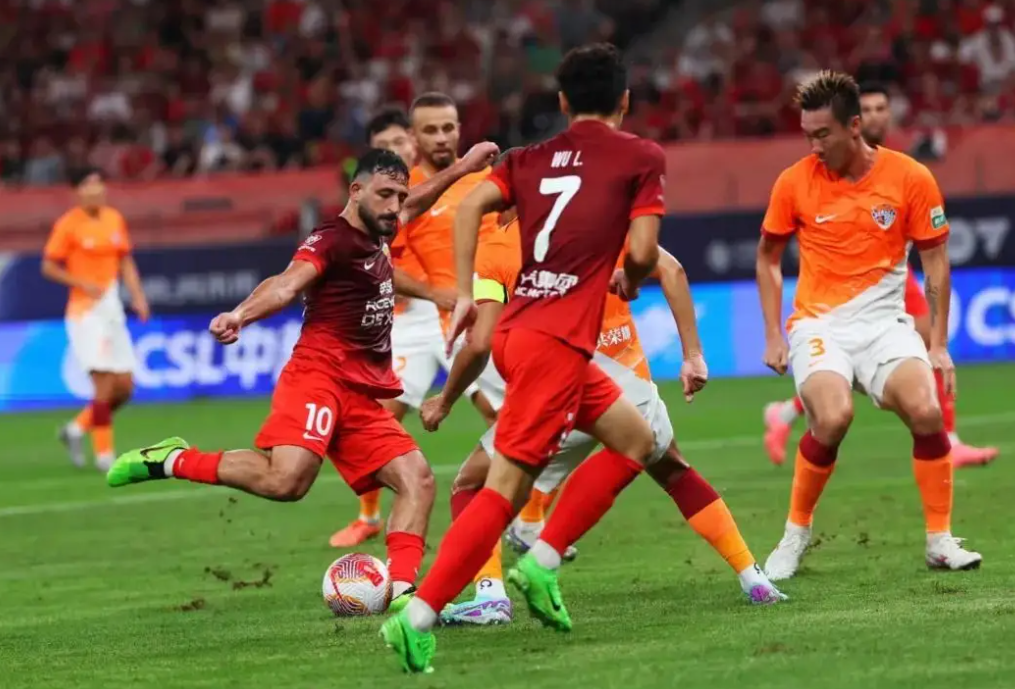 葡超今夜走向成谜,阿贾克斯内部沟通,球迷炸锅,训练强度明显提升 葡超今夜走向成谜,阿贾克斯内部沟通,球迷炸锅,训练强度明显提升