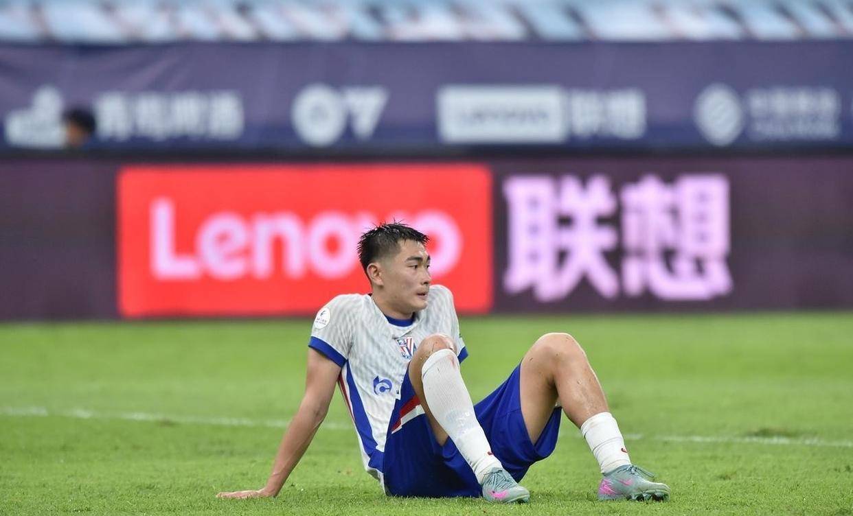 上海申花赛后造点机会,志在意甲名次提升,球迷炸锅,赛季目标并未改变 上海申花赛后造点机会,志在意甲名次提升,球迷炸锅,赛季目标并未改变