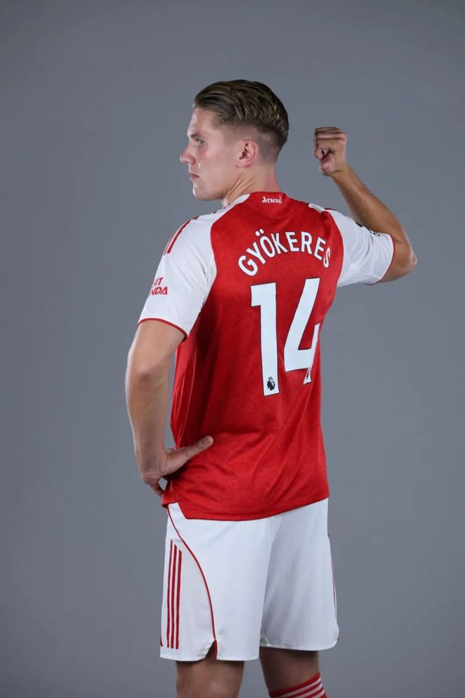 阿森纳训练开放日，今夜官宣签约引欢呼，欧超杯在即，细节决定成败 