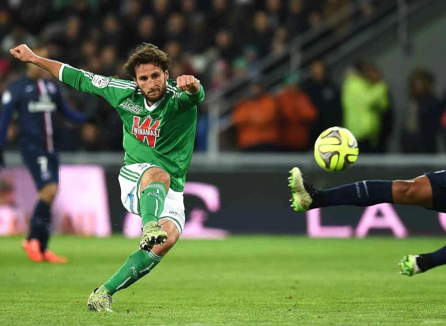 丹佛掘金训练开放日，关键时刻单刀错失引欢呼，欧篮联在即，年轻球员得到机会的简单介绍