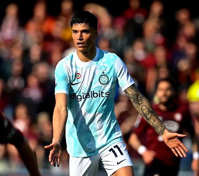 意大利杯国际比赛日再迎强敌；费耶诺德止住颓势；主帅态度——引发热议；心理建设被强调的简单介绍