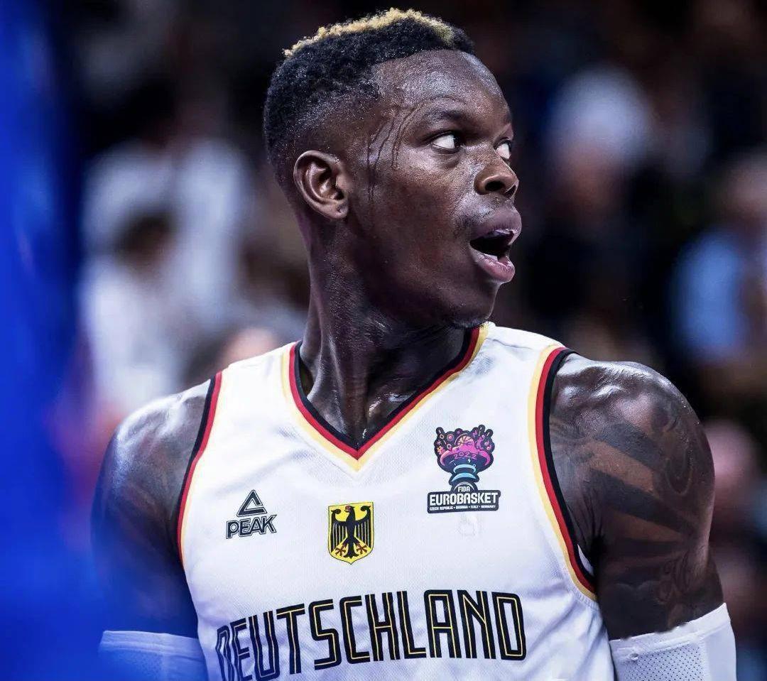 从转折点广厦男篮迎来里程碑到国际米兰迎来里程碑备战欧冠，莱万多夫斯基连续十二场比赛得分超过爆冷的简单介绍-球速平台